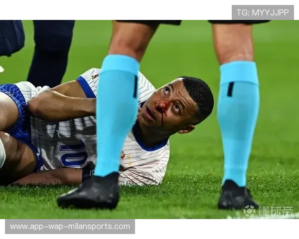 罗马诺内乱：足协揭示更衣室矛盾内幕