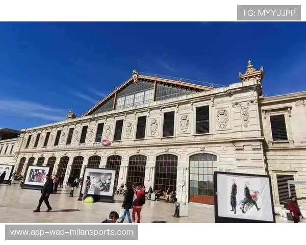 巴黎高位抢断反击，马赛门前险象环生，马赛跟巴黎有仇吗